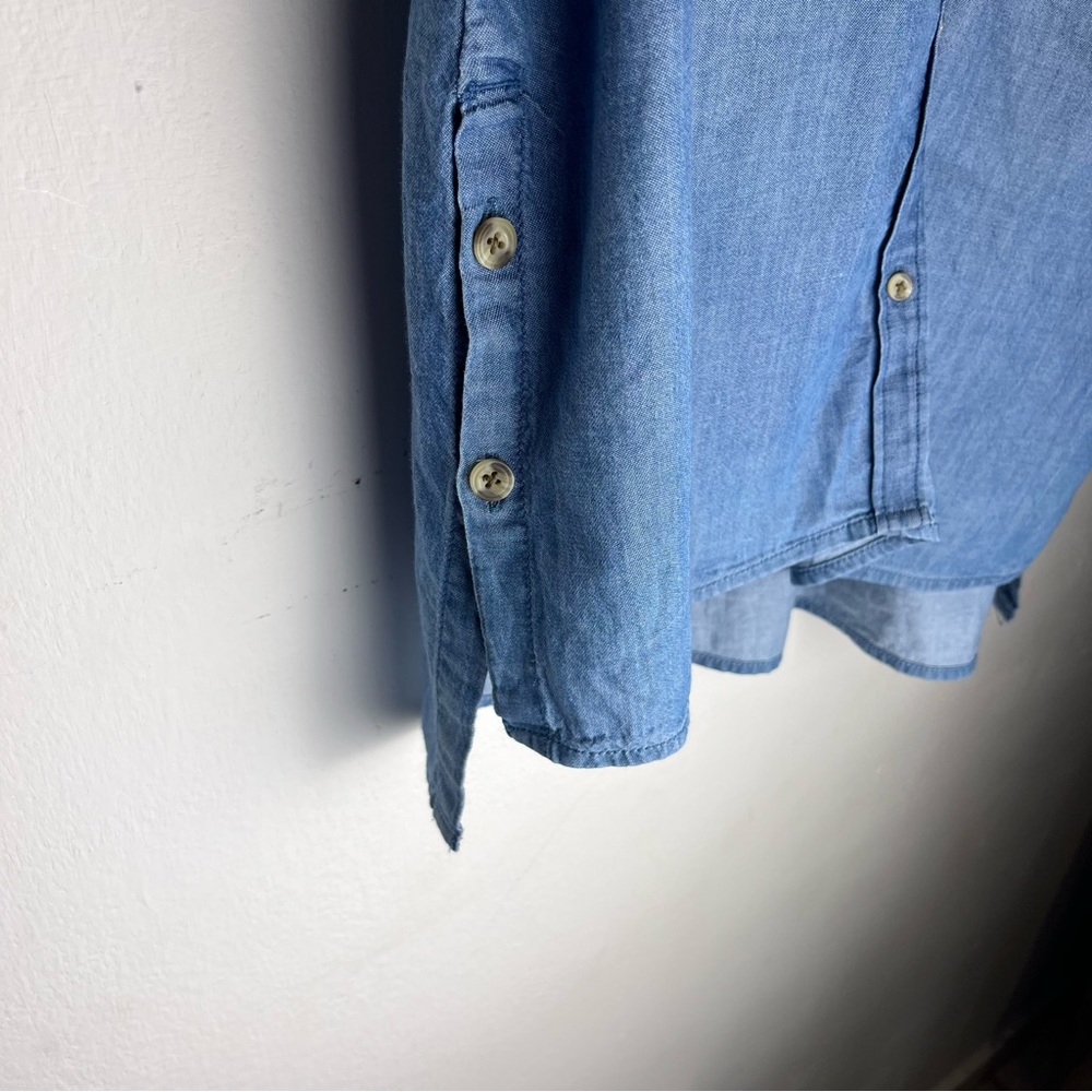 Melrose and Market Washed Denim Button-Up Shirt in Blue - Picture 4 of 9